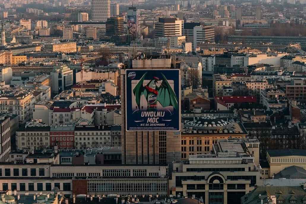 Fotografia miejska – jakie obiektywy SIGMA wziąć ze sobą na spacer po Warszawie?